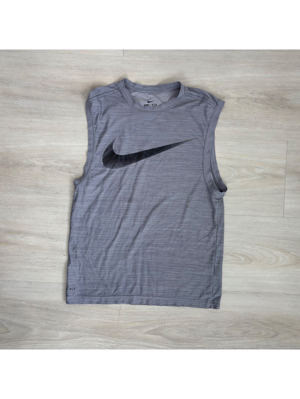 Nike Dri-FIT Mens Small Gray Sleeveless Training Gym Tank Top Swoosh AQ1002-027